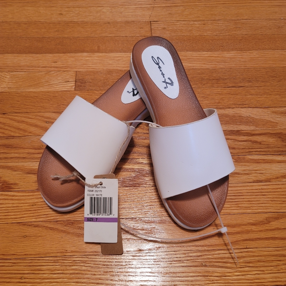 NWT 7 FOR ALL MANKIND SLIDES SZ 7